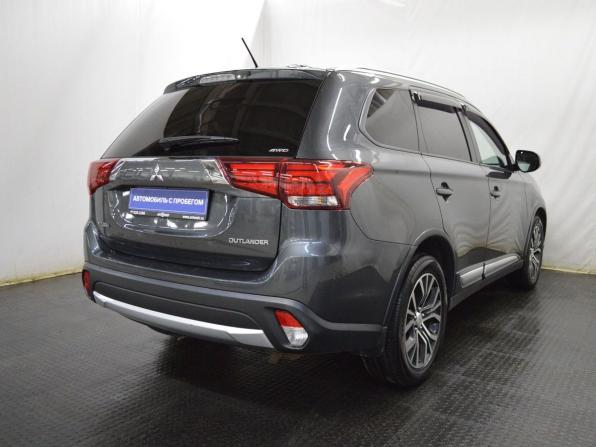 Mitsubishi Outlander III Рестайлинг 2 с пробегом 2016 года, цена 1 850 000 рублей, 243000 км, внедорожник, Автокод Объявления