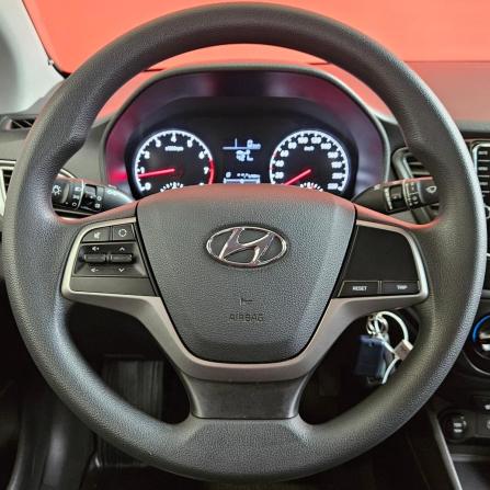 Hyundai Solaris II с пробегом 2019 года, цена 1 320 000 рублей, 103217 км, седан, Автокод Объявления