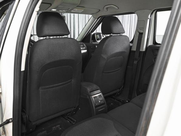 Skoda Yeti I Рестайлинг с пробегом 2013 года, цена 985 000 рублей, 134031 км, внедорожник, Автокод Объявления