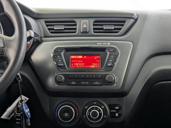 Kia Rio III с пробегом 2013 года, цена 945 000 рублей, 93850 км, седан, Автокод Объявления