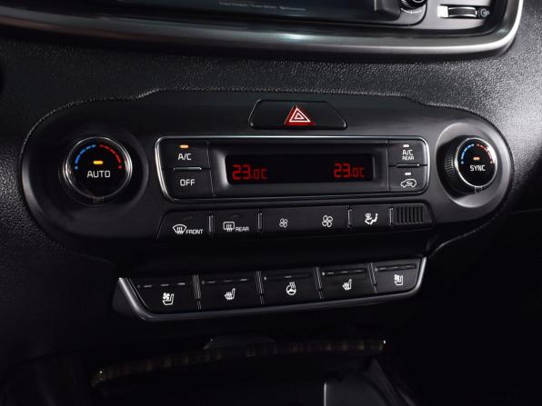 Kia Sorento III Prime Рестайлинг с пробегом 2019 года, цена 2 899 999 рублей, 86757 км, внедорожник, Автокод Объявления