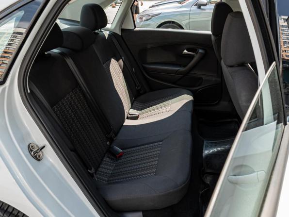 Volkswagen Polo V Рестайлинг с пробегом 2019 года, цена 1 370 000 рублей, 88756 км, седан, Автокод Объявления