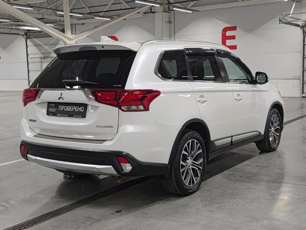 Mitsubishi Outlander III Рестайлинг 3 с пробегом 2018 года, цена 2 580 000 рублей, 75807 км, внедорожник, Автокод Объявления