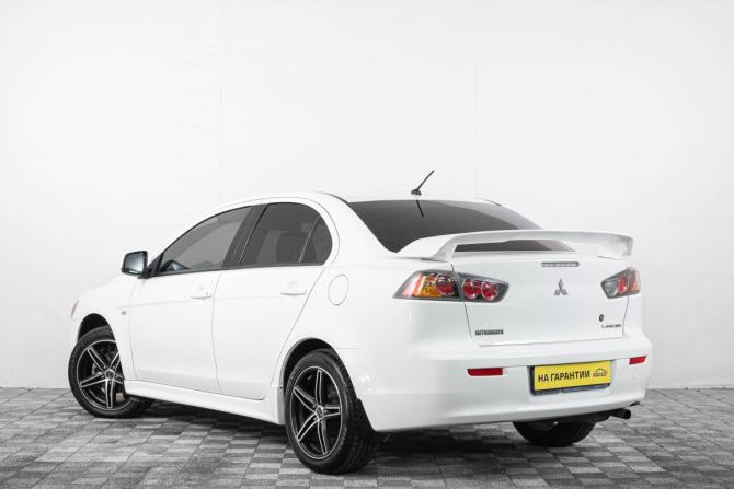 Mitsubishi Lancer X Рестайлинг с пробегом 2014 года, цена 1 099 000 рублей, 268000 км, седан, Автокод Объявления