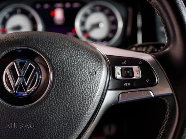 Volkswagen Touareg III с пробегом 2018 года, цена 5 400 000 рублей, 88494 км, внедорожник, Автокод Объявления