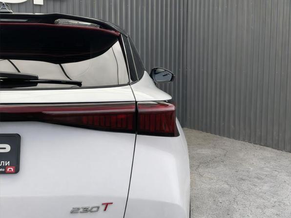 Omoda C5 I с пробегом 2022 года, цена 1 577 000 рублей, 90290 км, внедорожник, Автокод Объявления