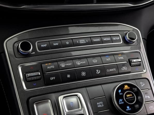 Hyundai Santa Fe IV Рестайлинг с пробегом 2022 года, цена 4 350 000 рублей, 51943 км, внедорожник, Автокод Объявления