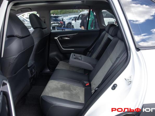 Toyota RAV4 V (XA50) с пробегом 2025 года, цена 3 852 000 рублей, 3210 км, внедорожник, Автокод Объявления