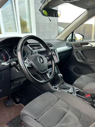 Volkswagen Tiguan II с пробегом 2018 года, цена 2 870 000 рублей, 98403 км, внедорожник, Автокод Объявления