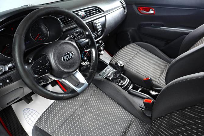 Kia Rio IV с пробегом 2018 года, цена 919 000 рублей, 193297 км, седан, Автокод Объявления