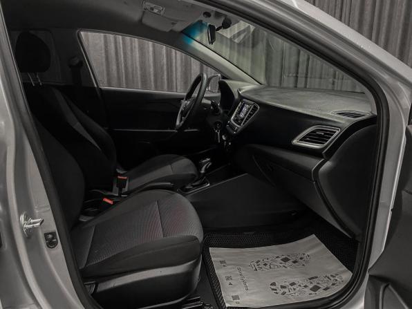 Hyundai Solaris II Рестайлинг с пробегом 2021 года, цена 1 390 000 рублей, 78000 км, седан, Автокод Объявления