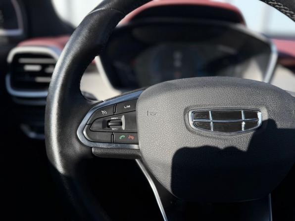Geely Coolray I с пробегом 2023 года, цена 1 790 000 рублей, 48800 км, внедорожник, Автокод Объявления