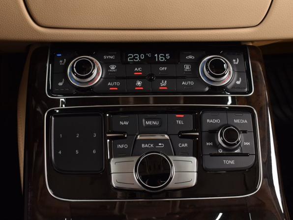 Audi A8 III (D4) Рестайлинг с пробегом 2016 года, цена 5 334 995 рублей, 15720 км, седан, Автокод Объявления