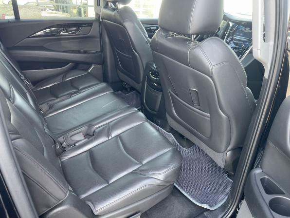 Cadillac Escalade IV с пробегом 2016 года, цена 4 495 000 рублей, 114600 км, внедорожник, Автокод Объявления