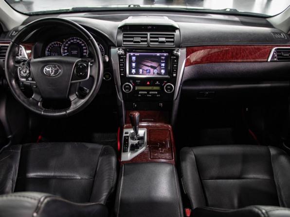 Toyota Camry VII (XV50) с пробегом 2013 года, цена 1 420 000 рублей, 293901 км, седан, Автокод Объявления
