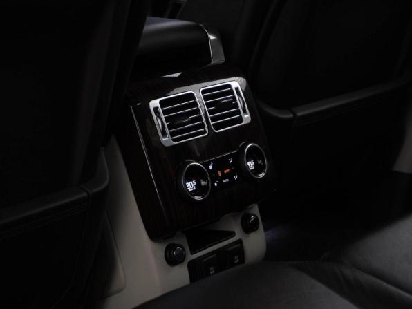 Land Rover Range Rover IV Рестайлинг с пробегом 2018 года, цена 6 898 977 рублей, 94650 км, внедорожник, Автокод Объявления