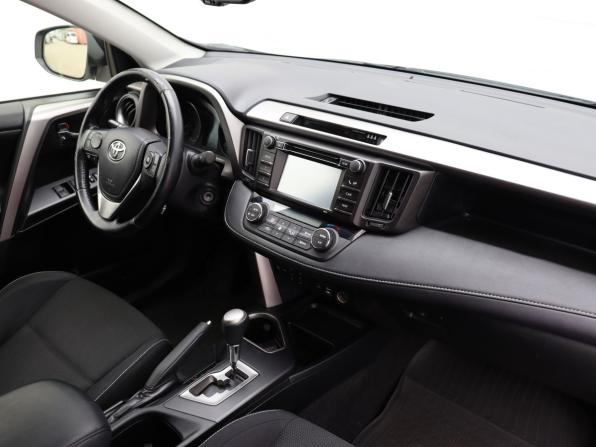 Toyota RAV4 IV (XA40) Рестайлинг с пробегом 2016 года, цена 2 289 000 рублей, 151172 км, внедорожник, Автокод Объявления