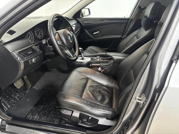 BMW 5 серии V (E60/E61) Рестайлинг с пробегом 2009 года, цена 1 460 000 рублей, 236641 км, седан, Автокод Объявления