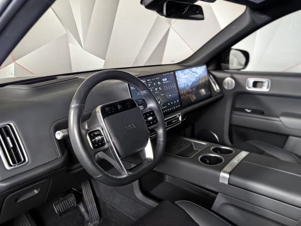 Li Auto (Lixiang) L9 I Рестайлинг с пробегом 2024 года, цена 6 700 000 рублей, 57658 км, внедорожник, Автокод Объявления