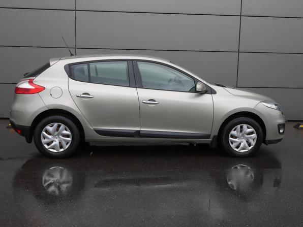 Renault Megane III Рестайлинг с пробегом 2014 года, цена 798 000 рублей, 108549 км, хэтчбек, Автокод Объявления