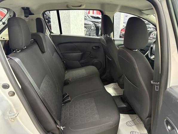 Renault Sandero II с пробегом 2016 года, цена 999 000 рублей, 106481 км, хэтчбек, Автокод Объявления