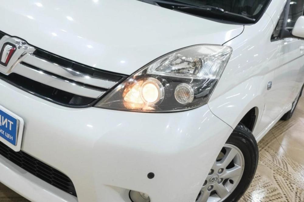 Toyota ISis I Рестайлинг Новокузнецк  - изображение 9