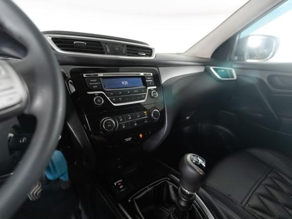 Nissan Qashqai II с пробегом 2015 года, цена 1 650 000 рублей, 80964 км, внедорожник, Автокод Объявления