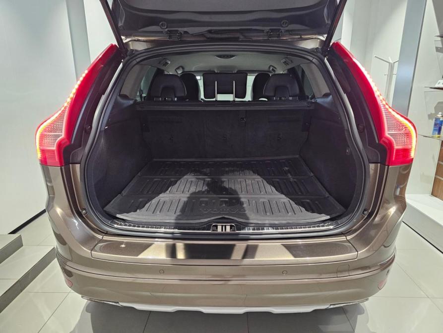 Volvo XC60 I Рестайлинг Москва  - изображение 19