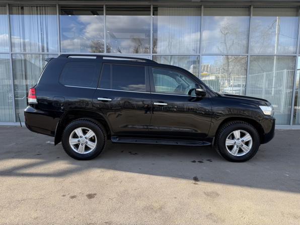 Toyota Land Cruiser 200 Series Рестайлинг 2 с пробегом 2020 года, цена 7 400 000 рублей, 109890 км, внедорожник, Автокод Объявления