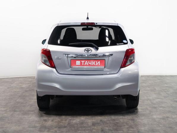 Toyota Vitz III (XP130) с пробегом 2013 года, цена 850 000 рублей, 95450 км, хэтчбек, Автокод Объявления