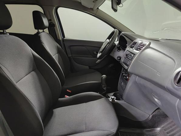 Renault Sandero II с пробегом 2015 года, цена 790 000 рублей, 96544 км, хэтчбек, Автокод Объявления