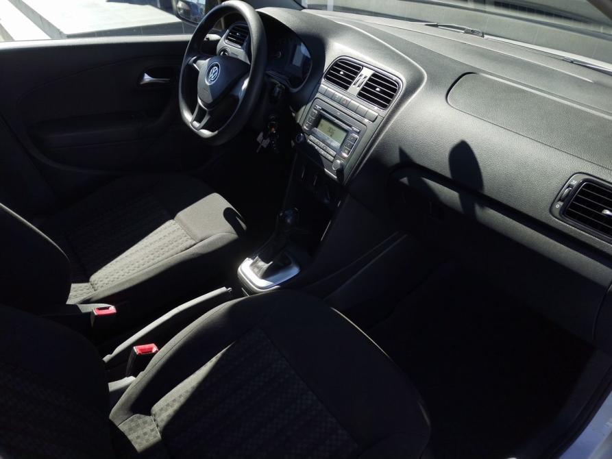 Volkswagen Polo V Рестайлинг Санкт-Петербург  - изображение 8