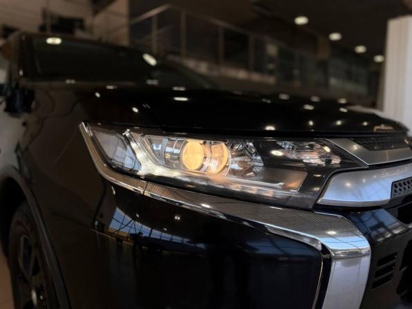 Mitsubishi Outlander III Рестайлинг 3 с пробегом 2019 года, цена 2 099 900 рублей, 165000 км, внедорожник, Автокод Объявления