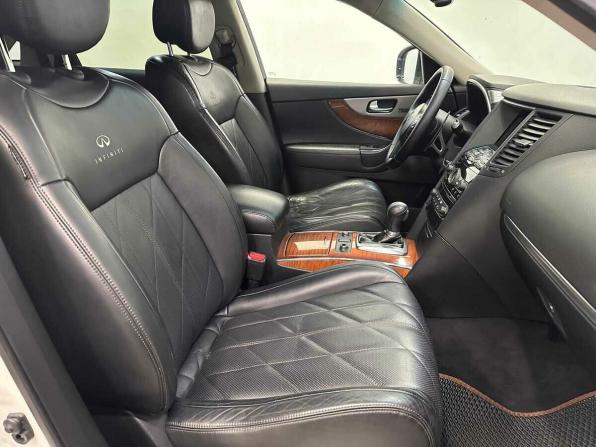Infiniti FX II (S51) Рестайлинг с пробегом 2012 года, цена 1 605 000 рублей, 203713 км, внедорожник, Автокод Объявления