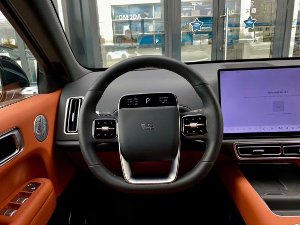 Новый Li Auto (Lixiang) L6 2025 года, цена 6 850 000 рублей, внедорожник, Автокод Объявления