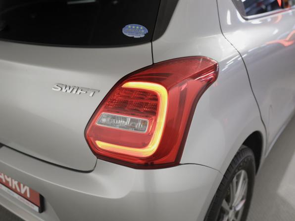 Suzuki Swift V с пробегом 2017 года, цена 1 170 000 рублей, 103000 км, хэтчбек, Автокод Объявления