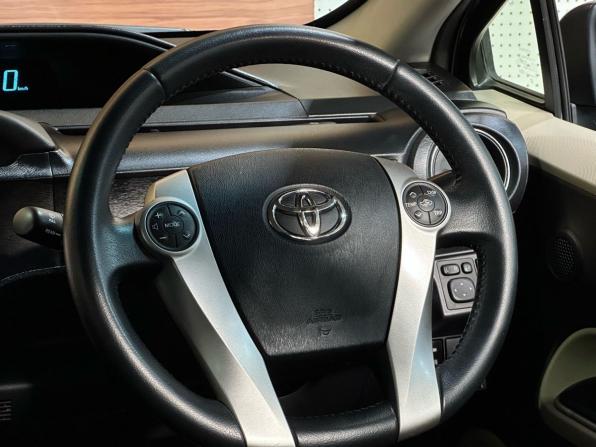 Toyota Aqua I Рестайлинг с пробегом 2014 года, цена 1 049 000 рублей, 145872 км, хэтчбек, Автокод Объявления