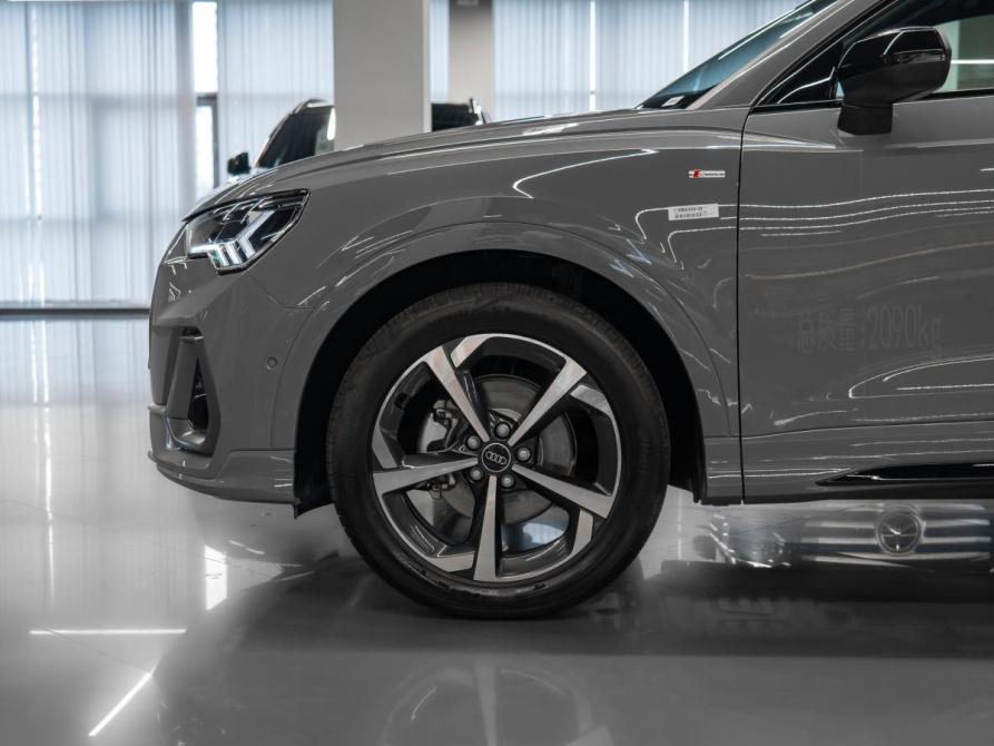 Audi Q3 II (F3) Москва  - изображение 22