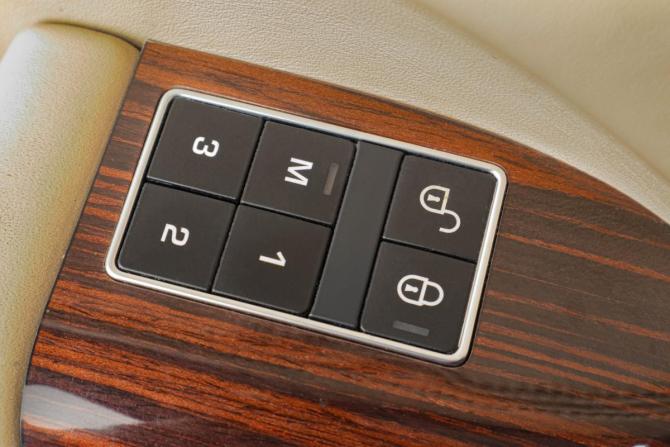 Land Rover Range Rover IV с пробегом 2014 года, цена 4 149 000 рублей, 235000 км, внедорожник, Автокод Объявления