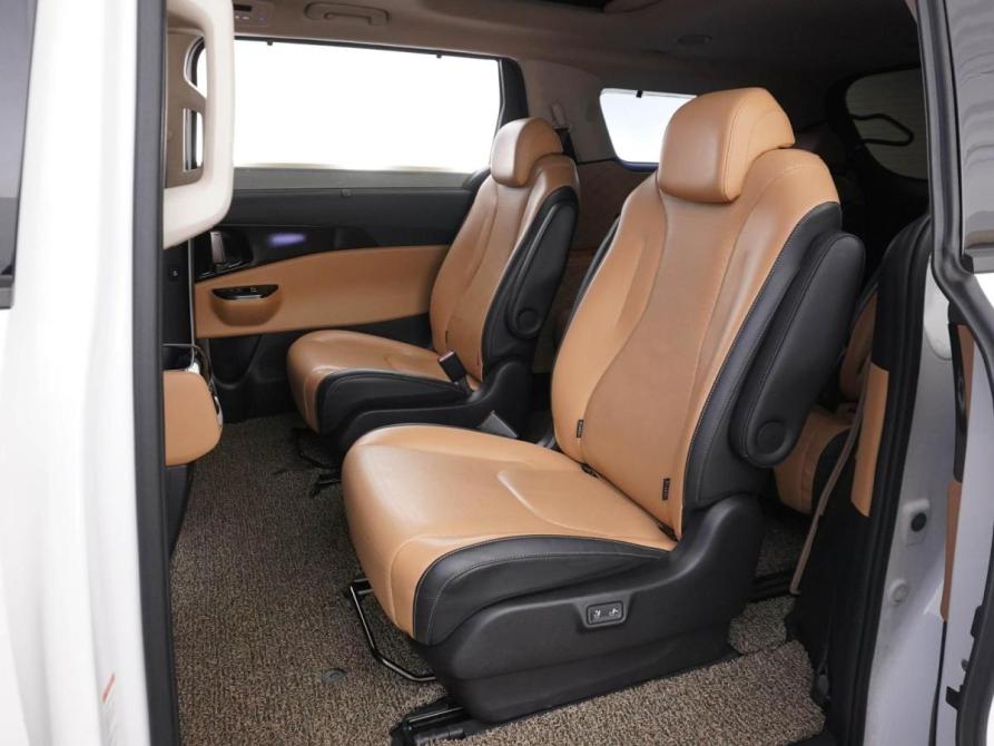 Kia Carnival IV Москва  - изображение 10