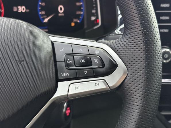 Volkswagen Polo VI с пробегом 2021 года, цена 1 545 000 рублей, 207216 км, лифтбек, Автокод Объявления