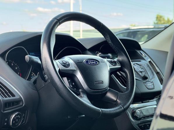 Ford Focus III с пробегом 2014 года, цена 1 000 000 рублей, 123137 км, универсал, Автокод Объявления