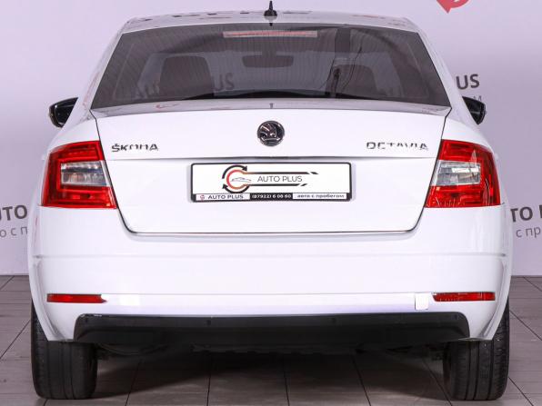 Skoda Octavia III (A7) Рестайлинг с пробегом 2019 года, цена 1 430 000 рублей, 101500 км, лифтбек, Автокод Объявления