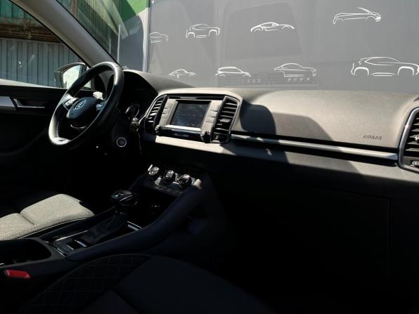 Skoda Karoq I с пробегом 2022 года, цена 2 564 200 рублей, 83371 км, внедорожник, Автокод Объявления