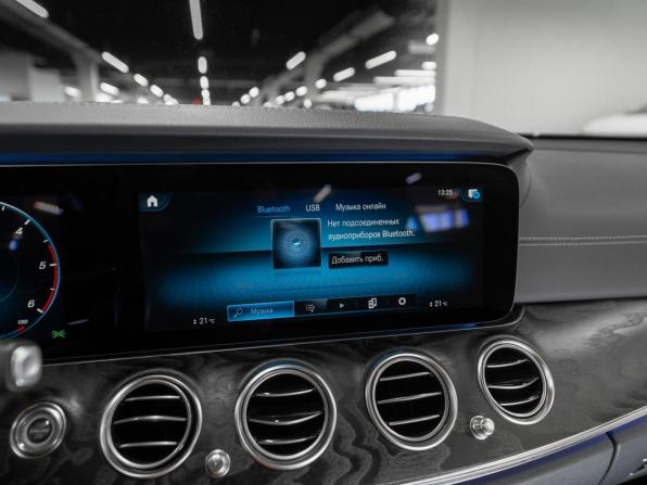 Mercedes-Benz E-Класс V (W213 S213 C238) Рестайлинг с пробегом 2020 года, цена 4 440 000 рублей, 76647 км, седан, Автокод Объявления