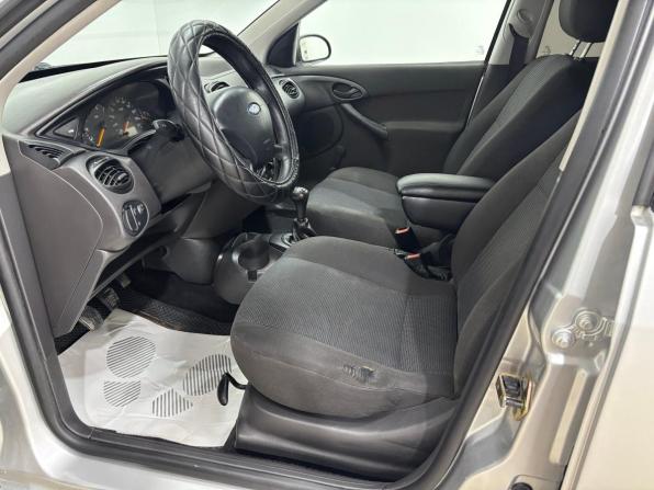 Ford Focus I Рестайлинг с пробегом 2004 года, цена 370 000 рублей, 302660 км, седан, Автокод Объявления