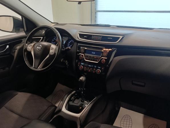 Nissan Qashqai II с пробегом 2017 года, цена 989 000 рублей, 181000 км, внедорожник, Автокод Объявления