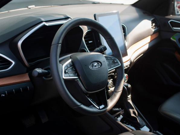 Lada (ВАЗ) Vesta I Рестайлинг (NG) с пробегом 2024 года, цена 1 650 000 рублей, 9983 км, универсал, Автокод Объявления