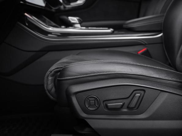 Audi Q8 I (4M) с пробегом 2019 года, цена 6 149 000 рублей, 103134 км, внедорожник, Автокод Объявления