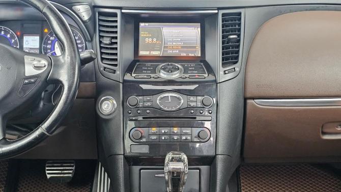 Infiniti FX II (S51) Рестайлинг с пробегом 2013 года, цена 1 499 000 рублей, 242000 км, внедорожник, Автокод Объявления